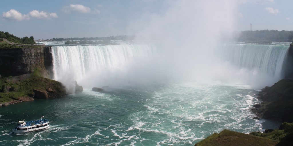 What waterfall is the 8th wonder of the world?